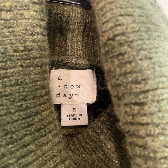 A New Day Dark Green Turtleneck Sweater - Picture 3 of 3